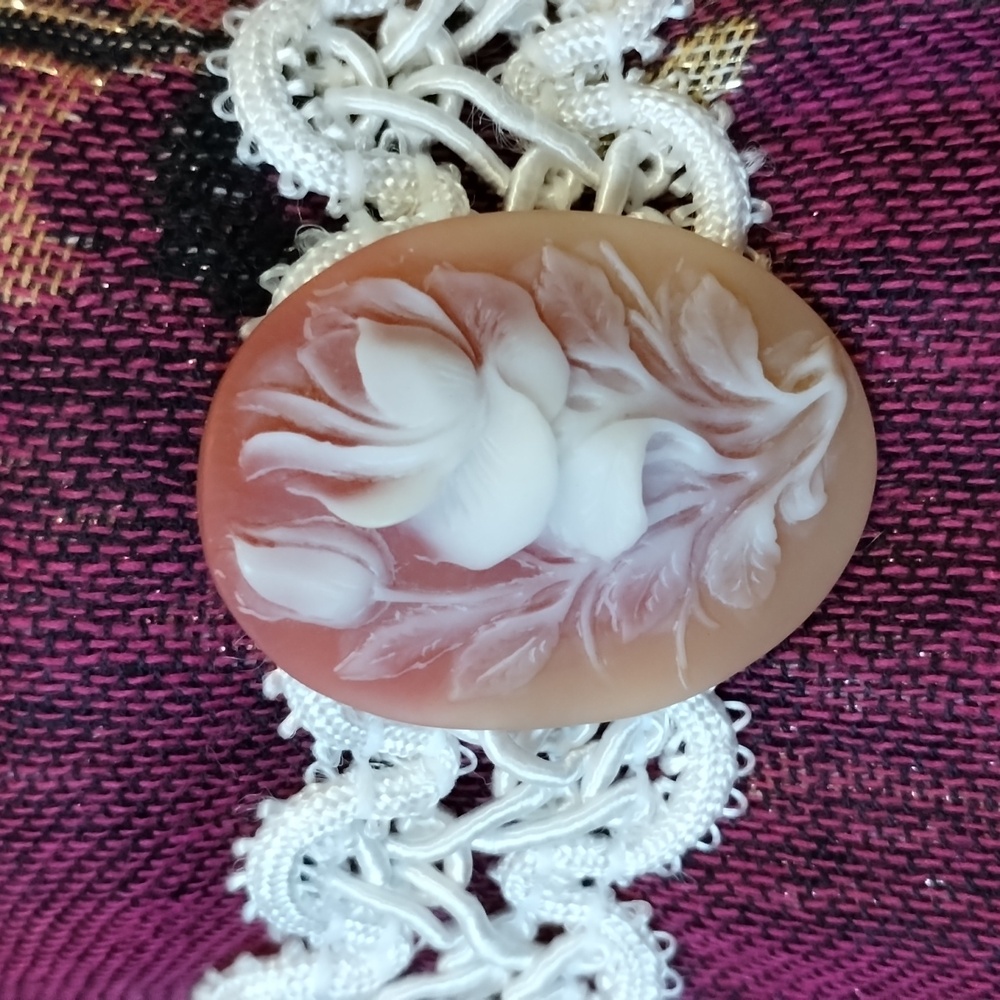Faux Cameo Choker